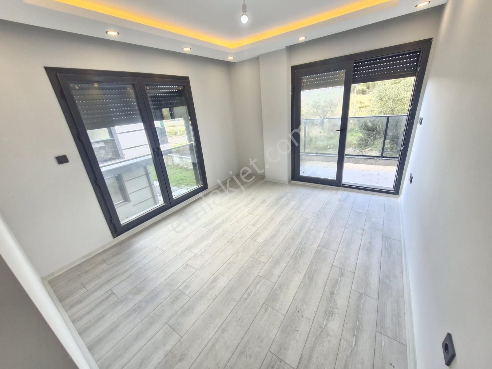 Gömeç Site İçerisinde Lüx 3+1 Villamız - Görsel 33