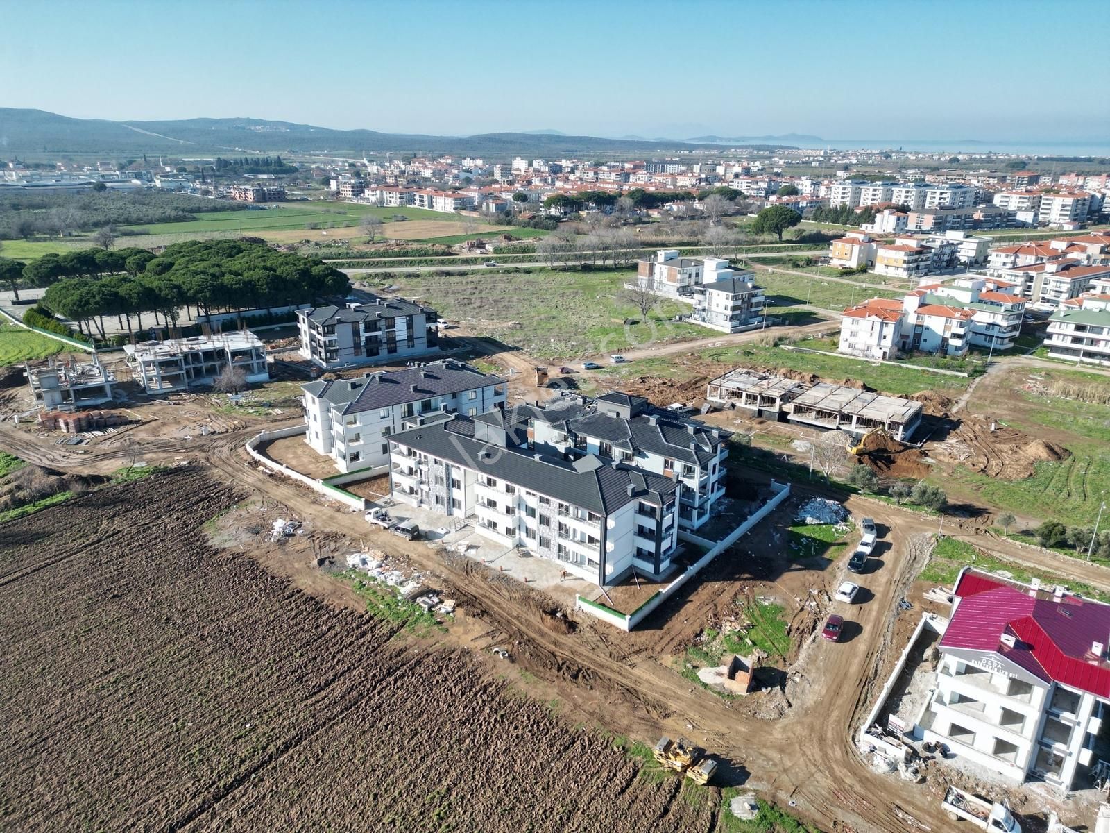 Huzur'dan Harika Konumda Satılık 2+1 Mükemmel Daire - Görsel 4
