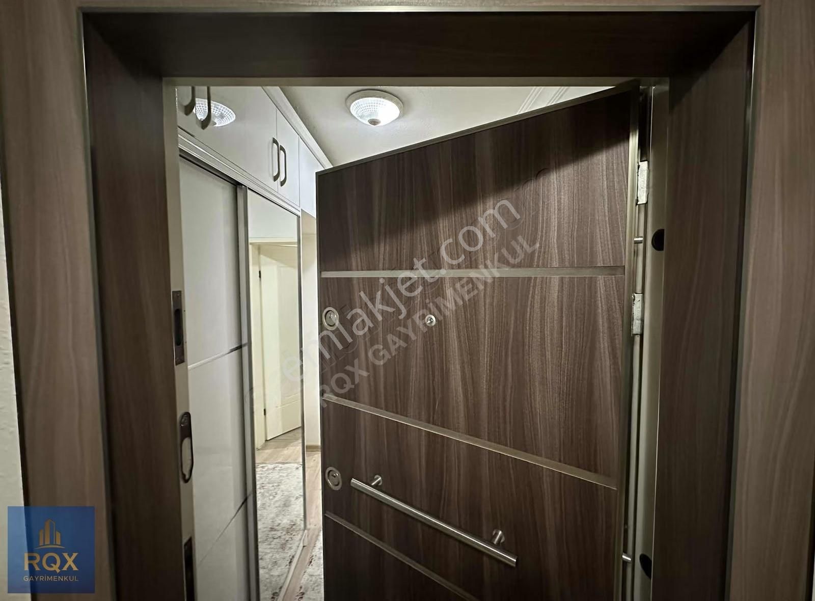 Elvankentte Banka Bloklarında Masrafsız Ara Kat 2+1 Fırsat Daire - Görsel 17