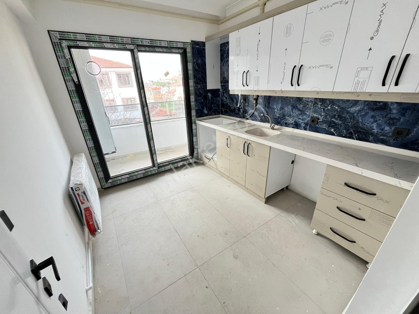 Çarşı Merkezinde Sıfır Muhteşem 2+1 Kapalı Mutfak Kiralık Daire - Görsel 14