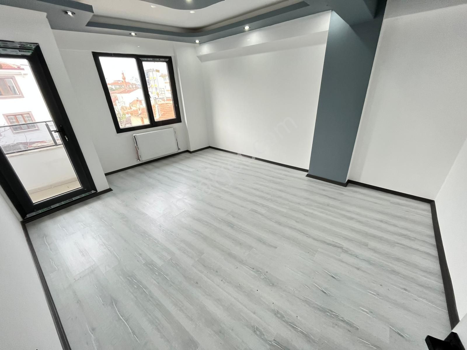 Çarşı Merkezinde Sıfır Muhteşem 2+1 Kapalı Mutfak Kiralık Daire - Görsel 4