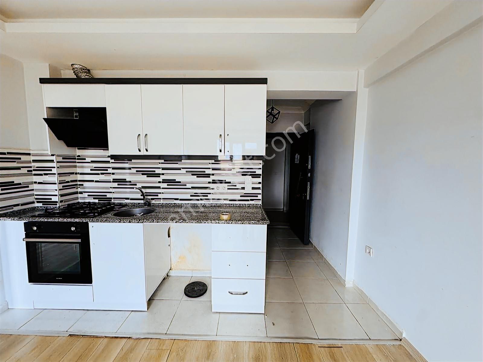 Merkezde Kiralık 1+1 Daire - Görsel 2
