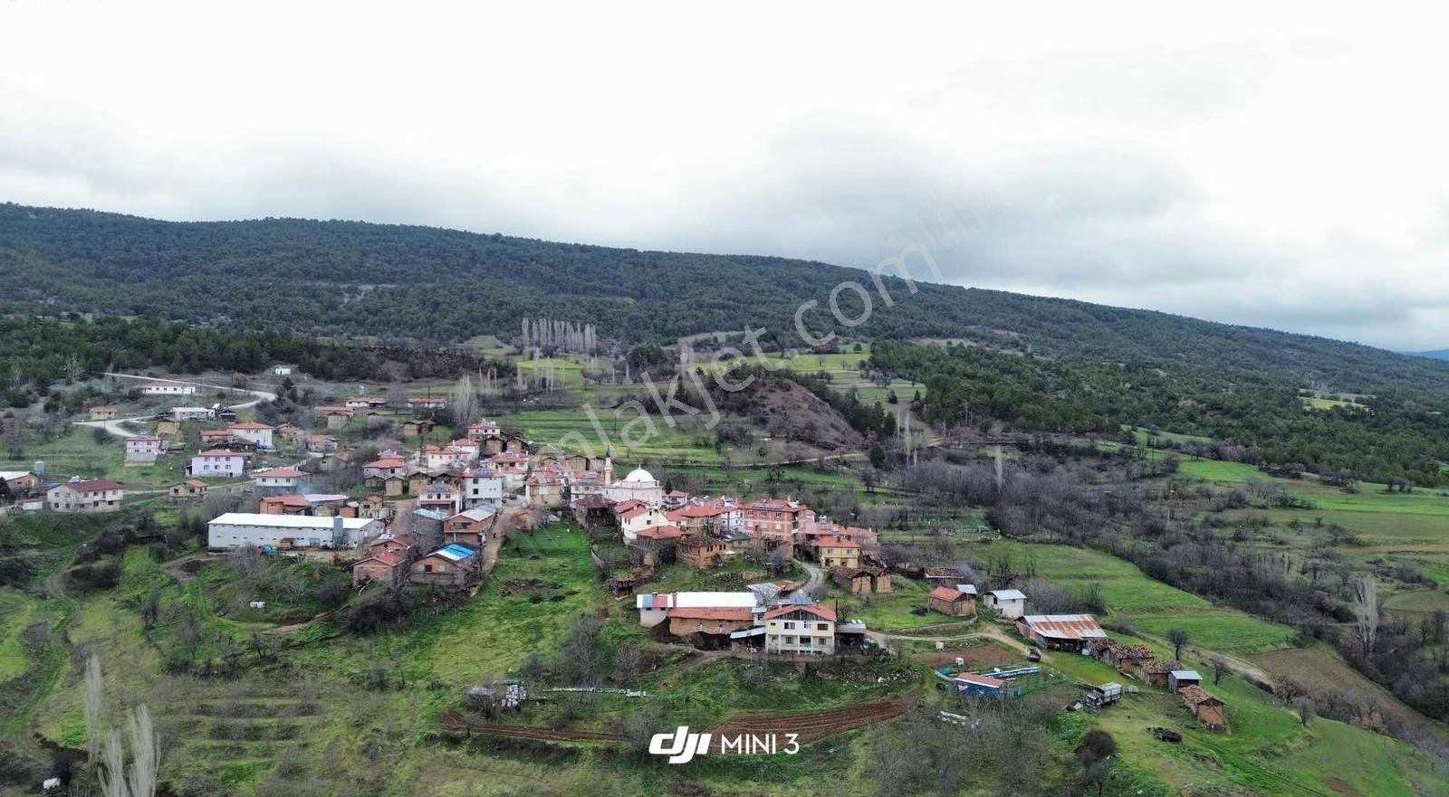 Göynük Dağşeyhleri Köyünde Köy Manzaralı 1329 M2 Satılık Arazi - Görsel 14