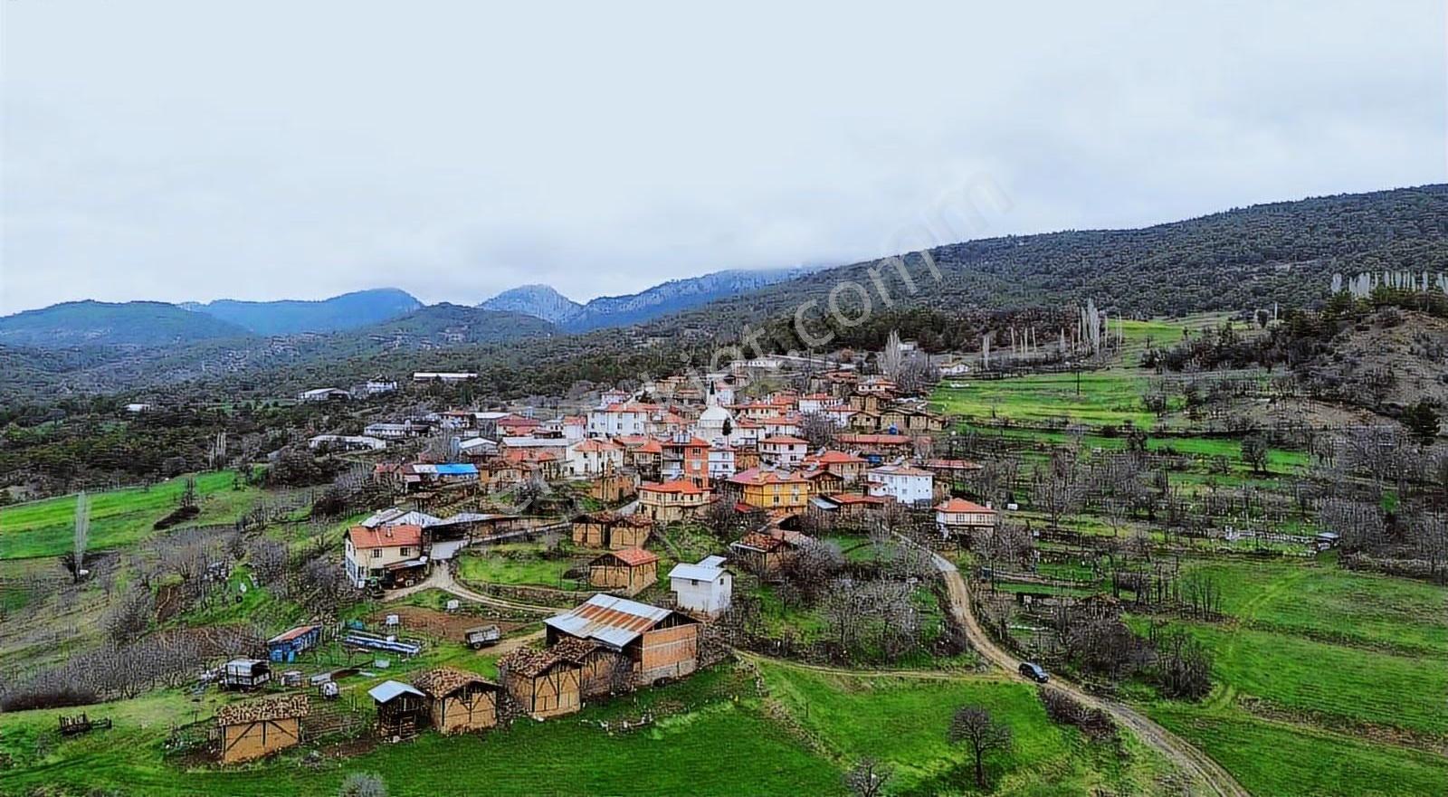 Göynük Dağşeyhleri Köyünde Köy Manzaralı 1329 M2 Satılık Arazi - Görsel 7