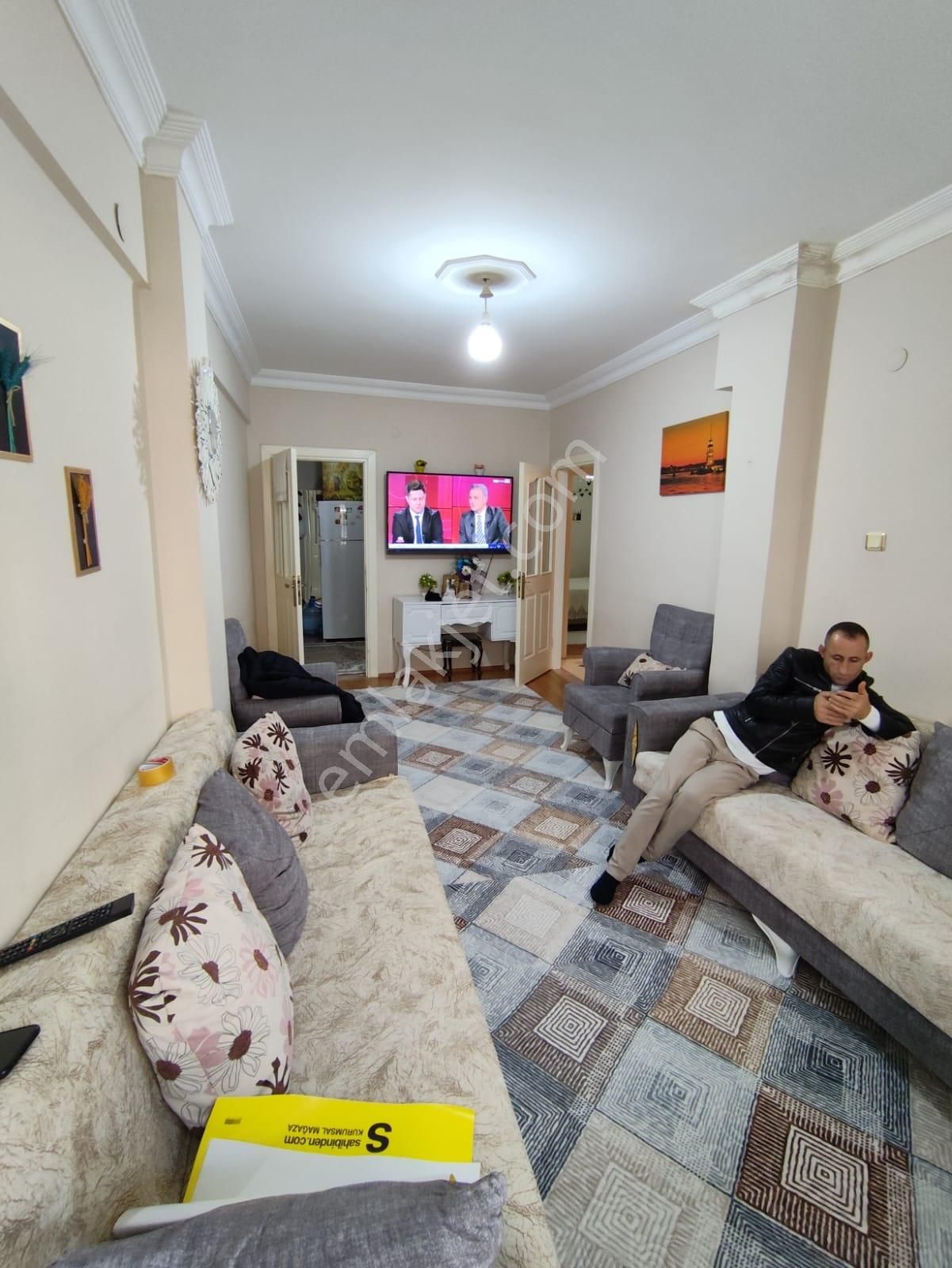 M.a.y Group'tan İmrahor Cadde Yakını 1.kat 2+1 Temiz Daire