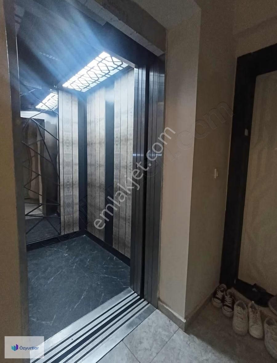 Manisa Yunusemre Muradiye'de 2+1 Eşyalı Satılık Daire - Görsel 11