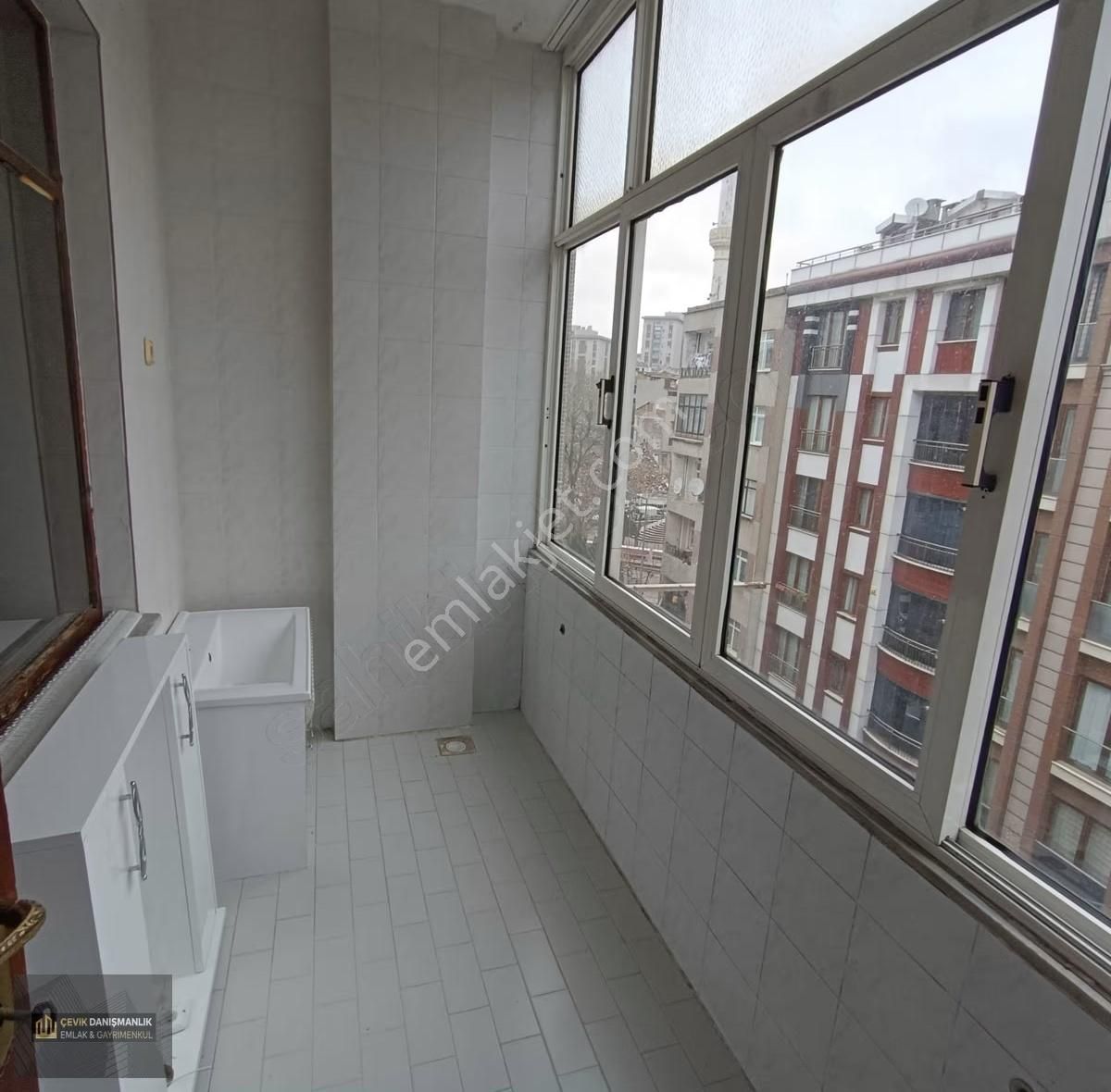 Bayrampaşa İsmetpaşa 2+1 Kat 4 Bakımlı Kombili Kapalı Balkon - Görsel 17