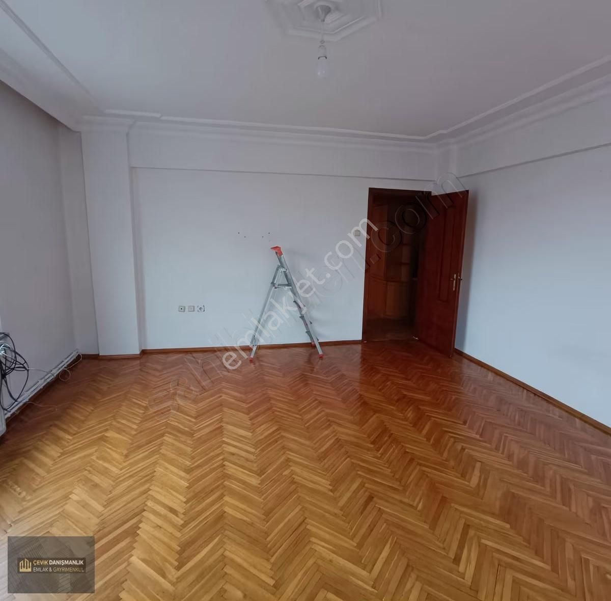 Bayrampaşa İsmetpaşa 2+1 Kat 4 Bakımlı Kombili Kapalı Balkon - Görsel 6