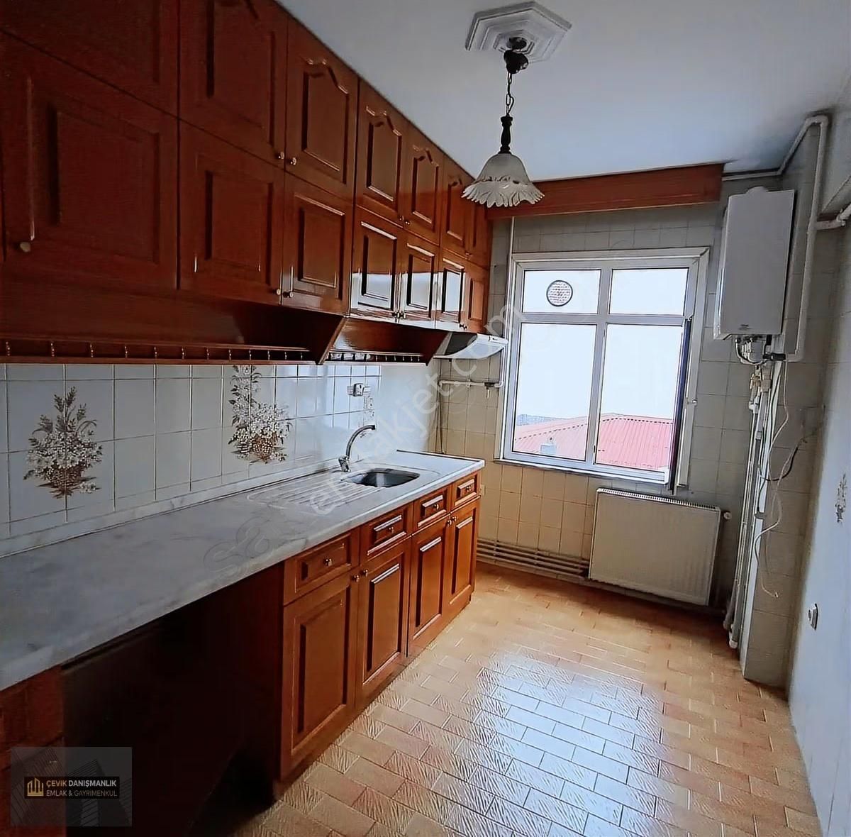 Bayrampaşa İsmetpaşa 2+1 Kat 4 Bakımlı Kombili Kapalı Balkon - Görsel 19