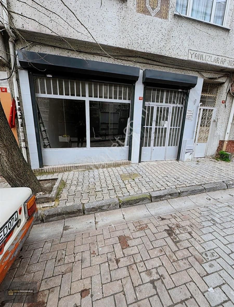 Çevikten Altıntepside Pazar Ve Okul Karşısı 90mt Wcli Dükkan