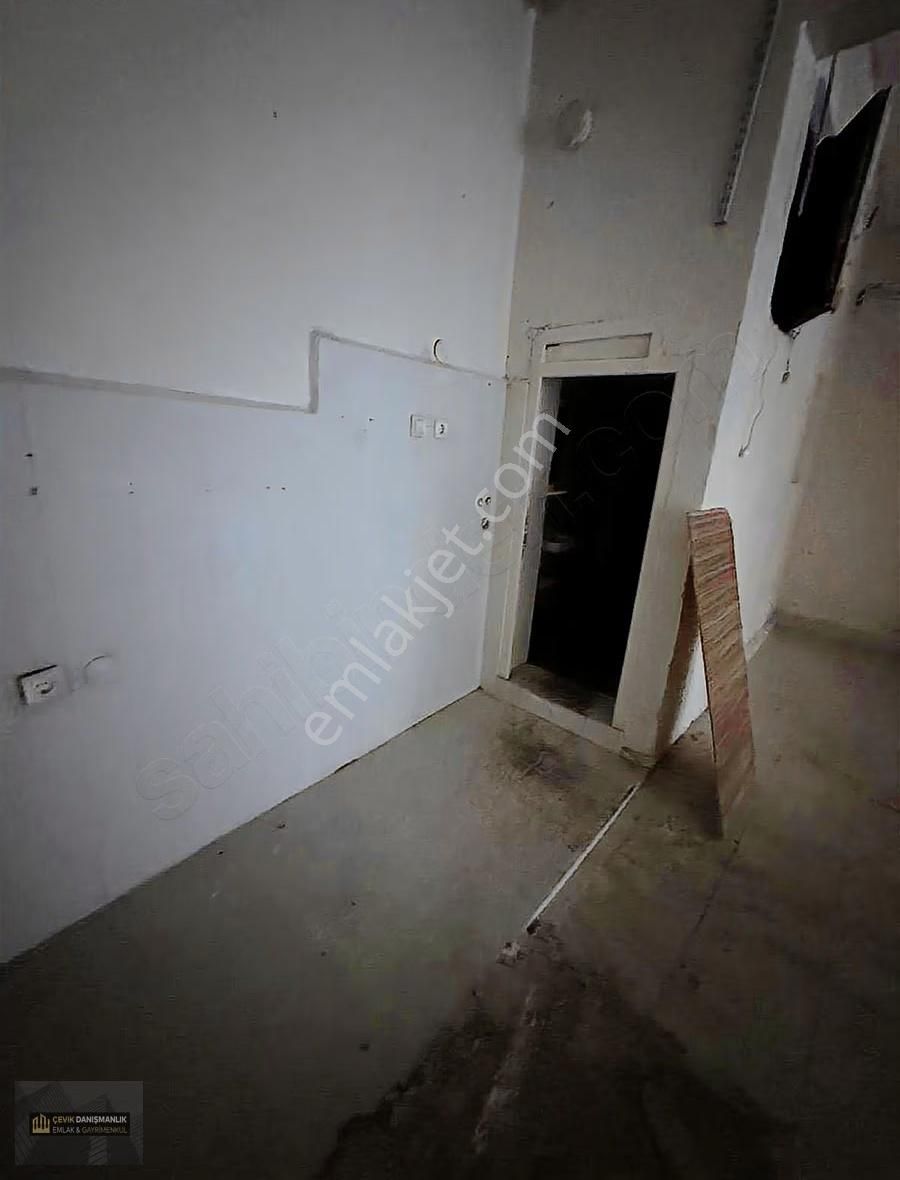 Çevikten Altıntepside Pazar Ve Okul Karşısı 90mt Wcli Dükkan - Görsel 6