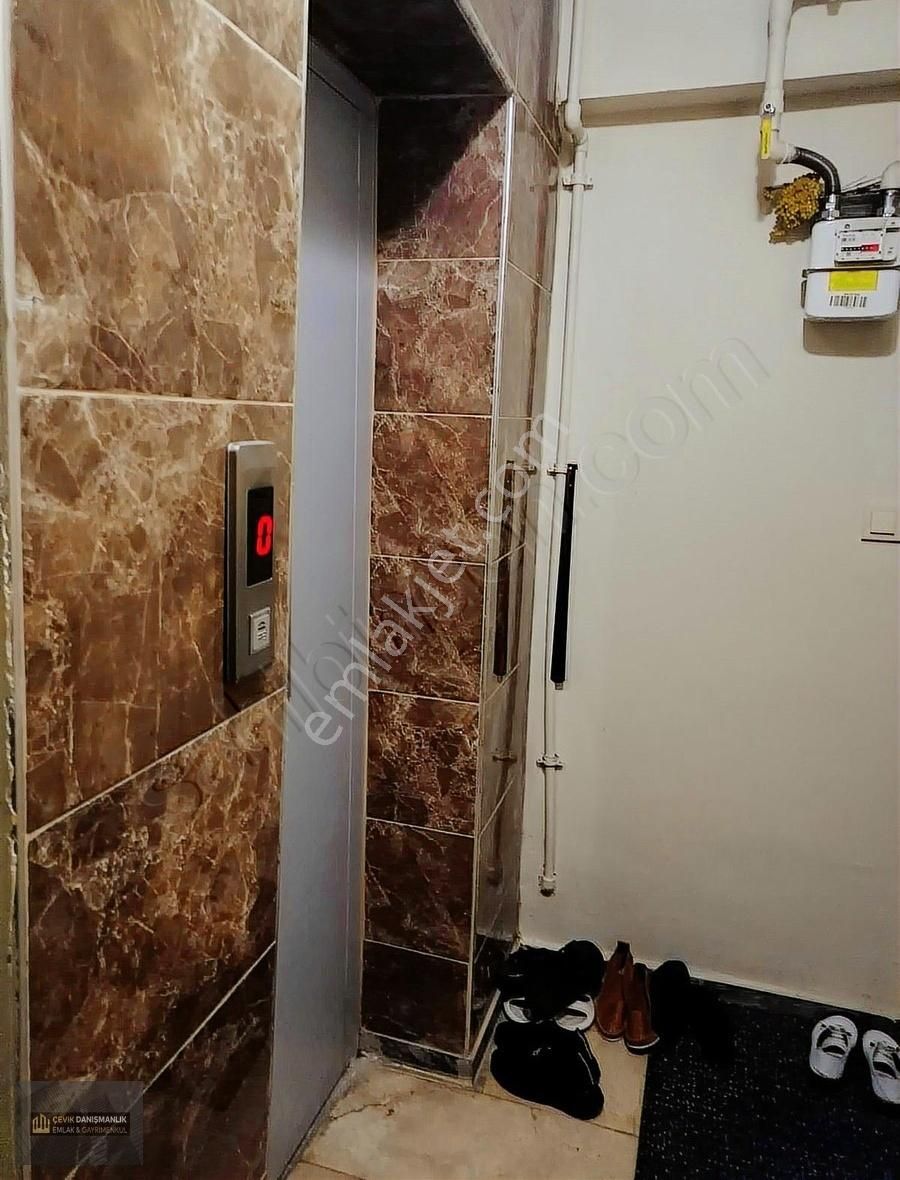 Çevikten Kartaltepede 10 Yıllık Bina 3+1 Bahçe Katı - Görsel 15