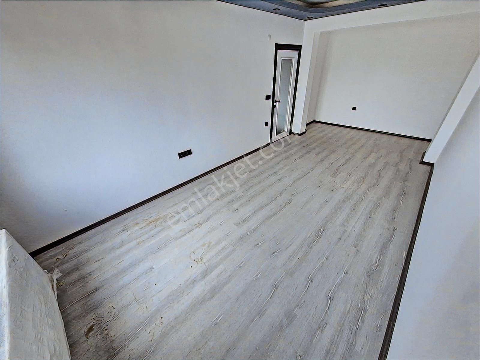 Huzur'dan 2+1 Kapalı Mutfak Kaliteli Ön Cephe Köşe Daire - Görsel 25