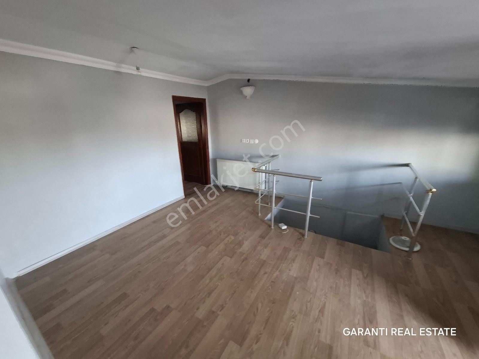 Ergün Durmuş^tan Tempo Otel Arkasında Taşınmaya Hazır Dubleks - Görsel 9