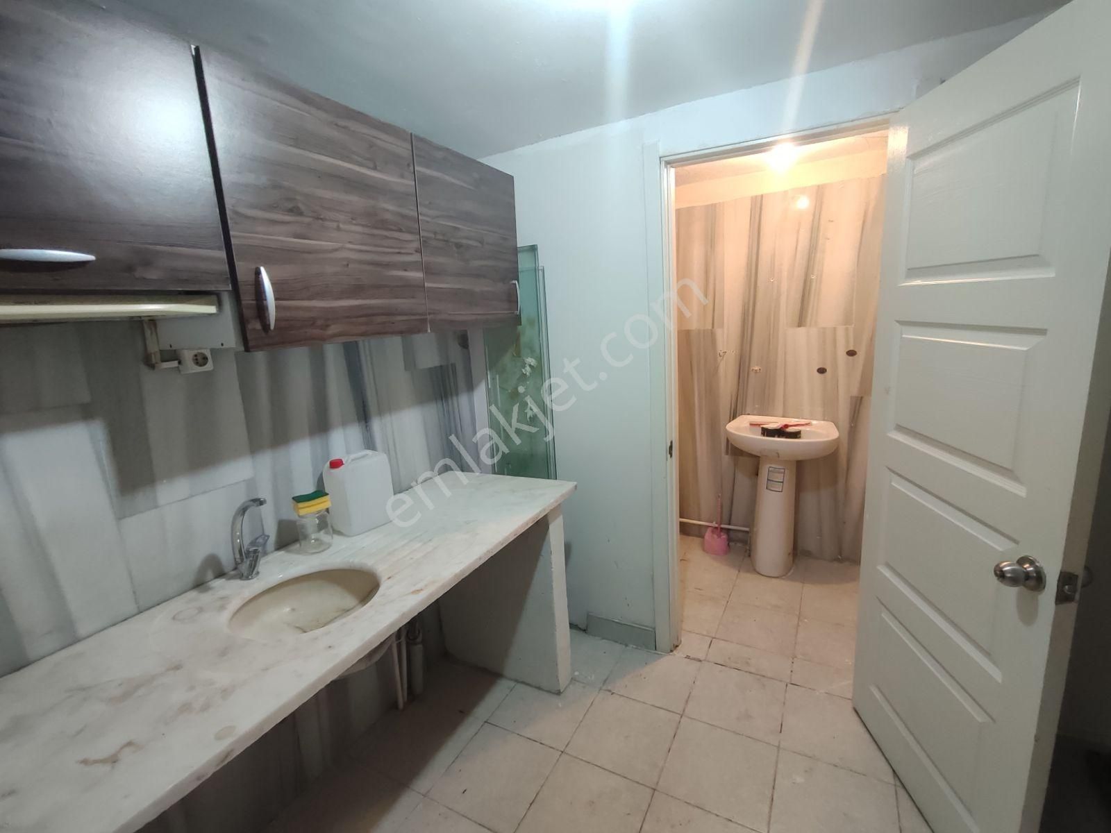 Beykoz Yalıköy'de 1+1 Ayrı Mutfaklı Cadde Üzeri Kiralık Homeofis - Görsel 8