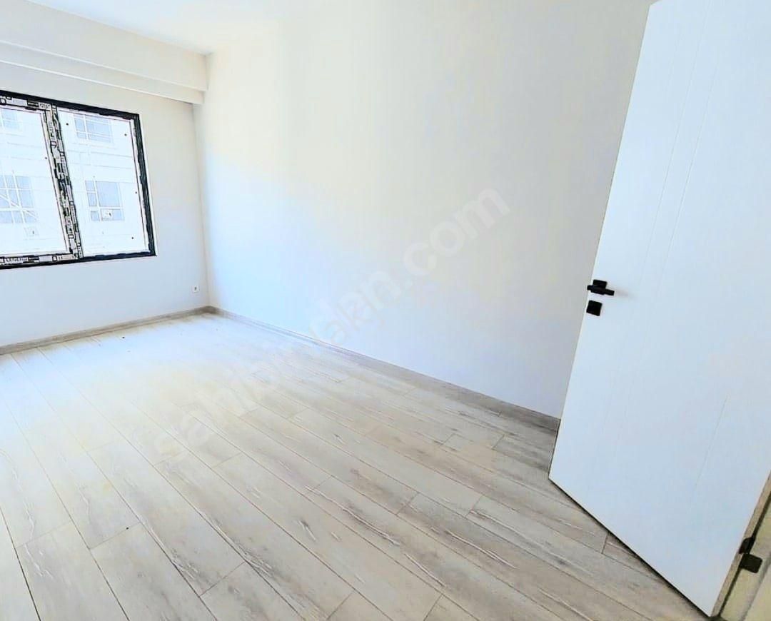 Ümraniye Site İçi 3+1 Daire Açık Kapalı Otopark - Görsel 11