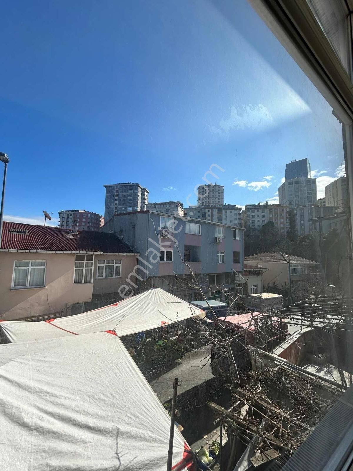 Yavuztürk'te Cadde Üzeri 1+1 Ara Kat Kullanışlı Kiralık Daire - Görsel 22