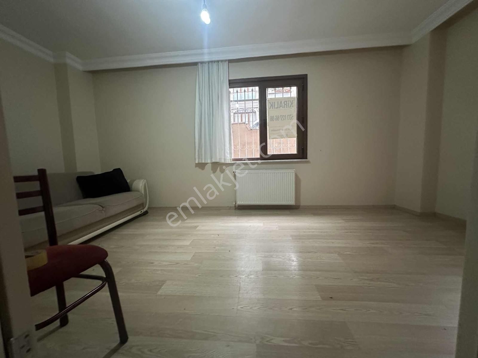 Çekmeköy Merkez Mh.de Metroya 5 Dk Kiralık 2+1 Daire