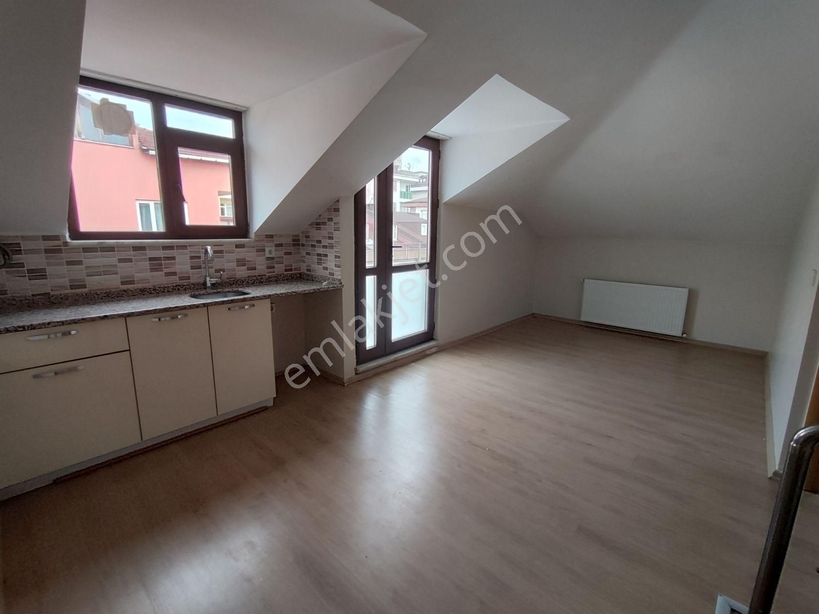 Ümraniye Çakmak Metroya Yakın Dublex 4+2 Kiralık Daire - Görsel 8