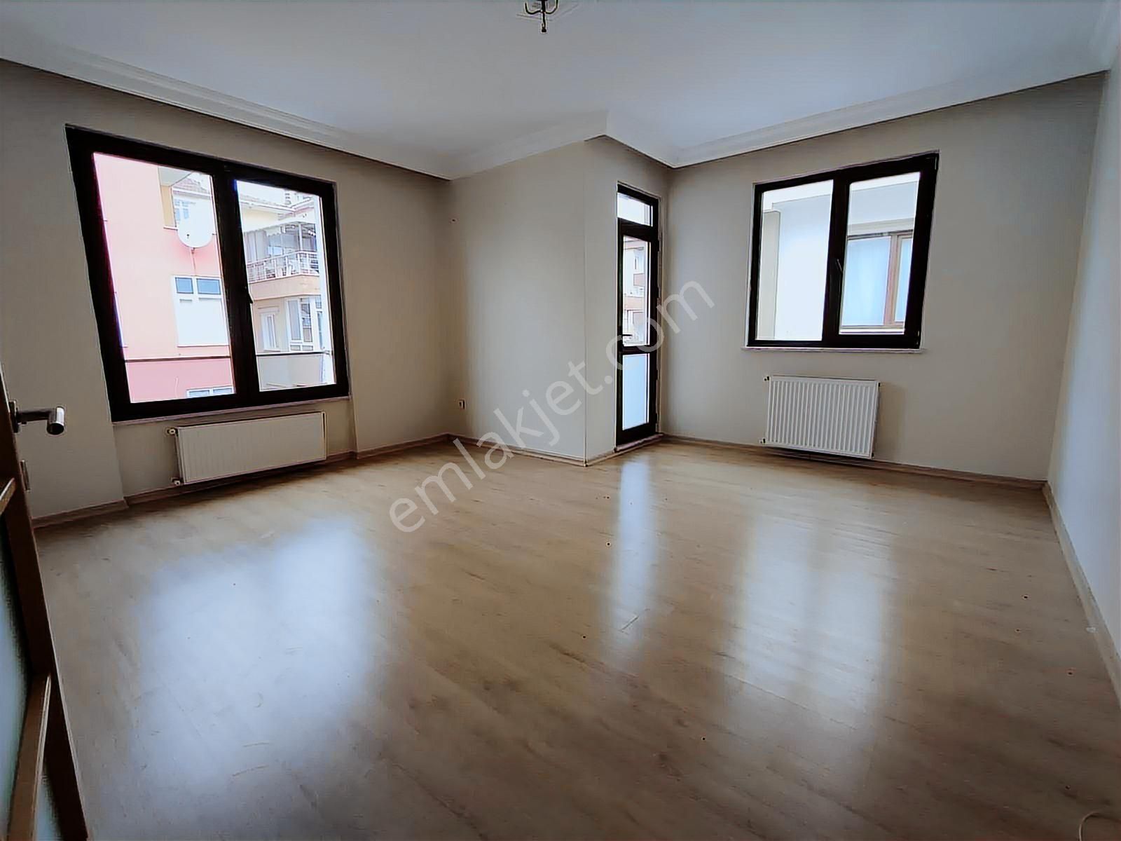 Ümraniye Çakmak Metroya Yakın Dublex 4+2 Kiralık Daire