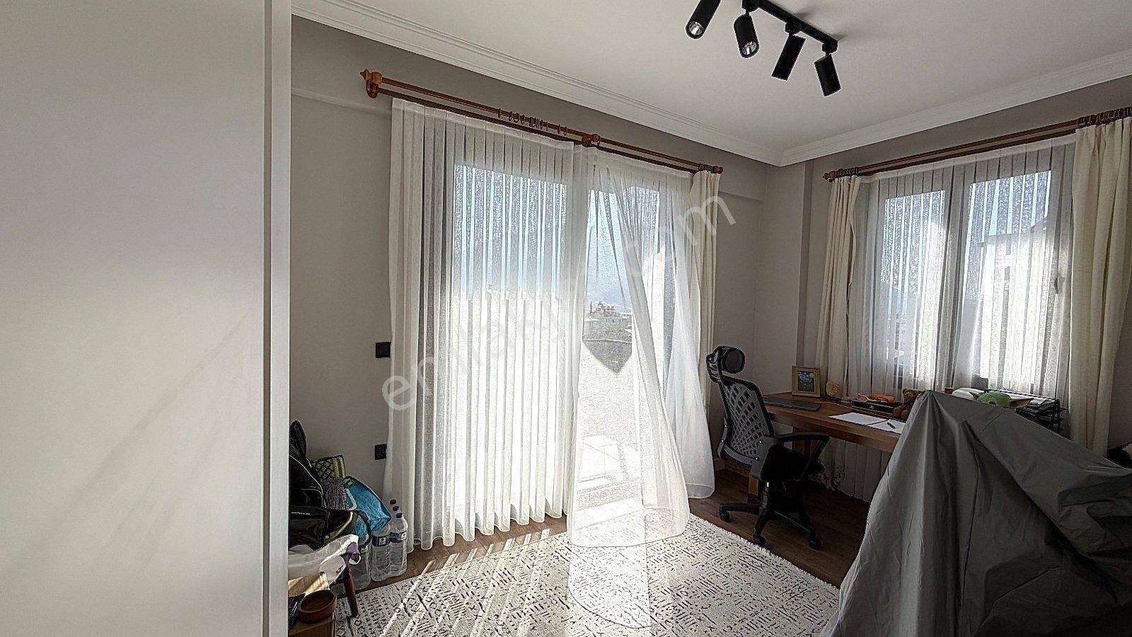 Goldhouse Dan Satılık Ferah Modern Ve Kullanışlı 3+1 Dubleks Daire - Görsel 10