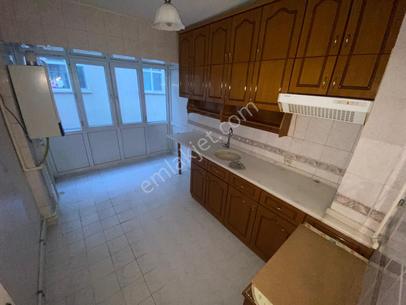 Yılmaz Gayrimenkul'den 3+1 Ara Katta Ön Cephe 20 Bin Pazarlıklı Fırsat Kiralık Daire - Görsel 9