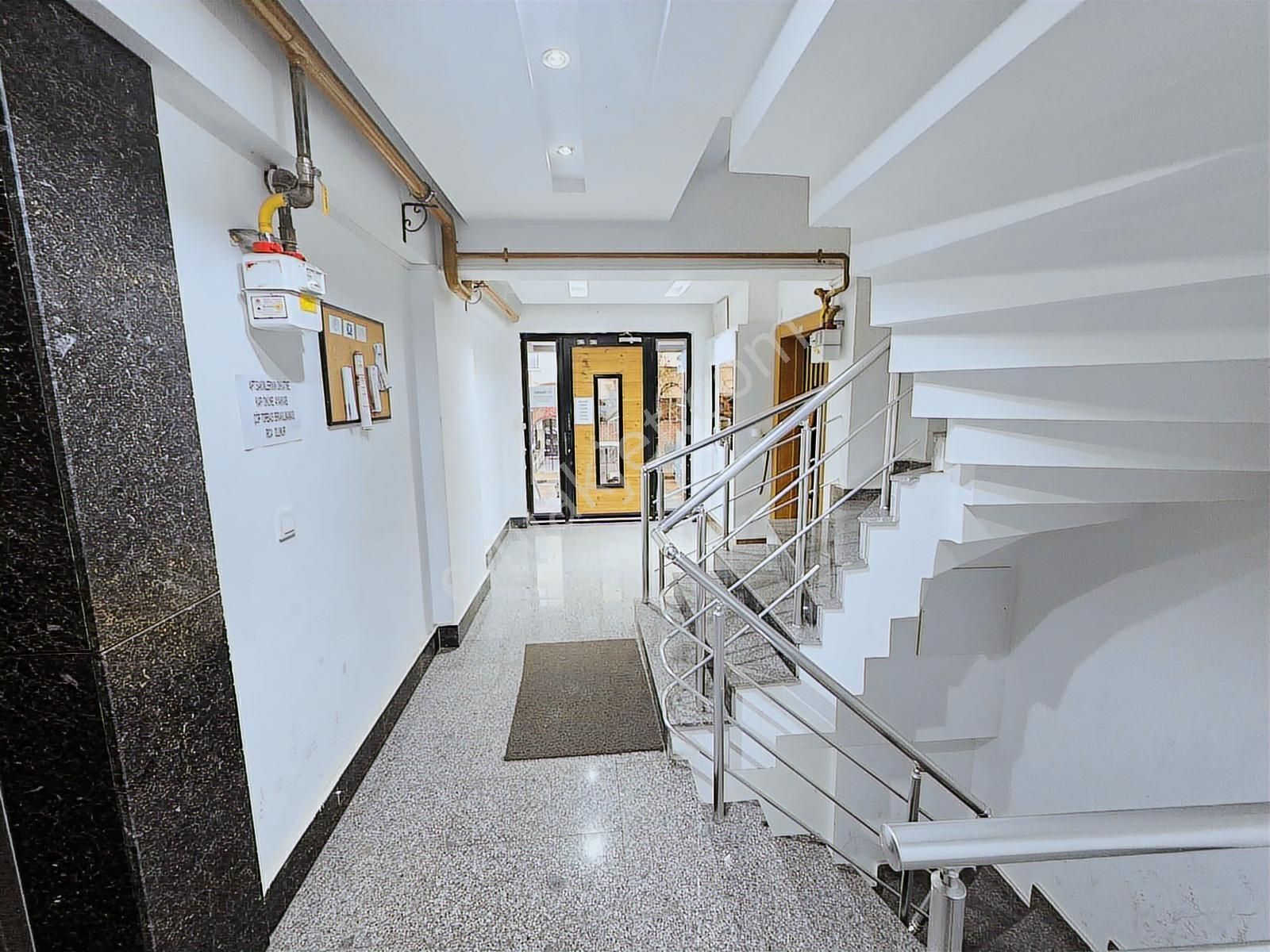 Bostanlıda 5 Yıllık Binada Otoparklı 2+1 Kiralık Daire - Görsel 27