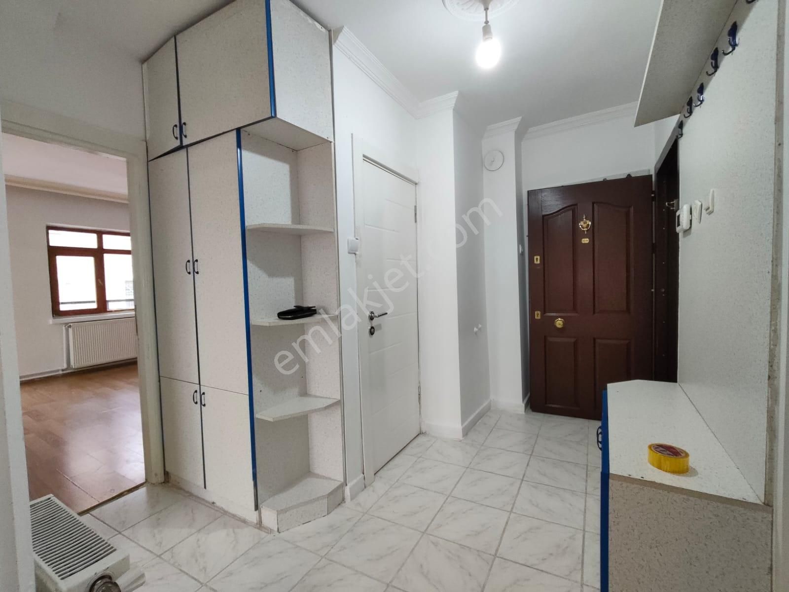 Yılmaz Gayrimenkulden Malazgirt Mahallesinde 2+1 Ön Cephe 17.000 Pazarlıklı Fırsat Kiralık Daire - Görsel 2