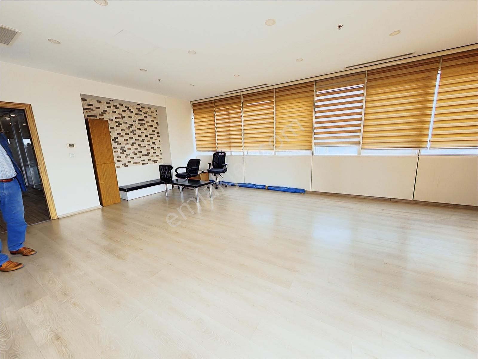 Ataşehir Varyap G Blokta 350m2 Kiralık Ofis Katı - Görsel 3