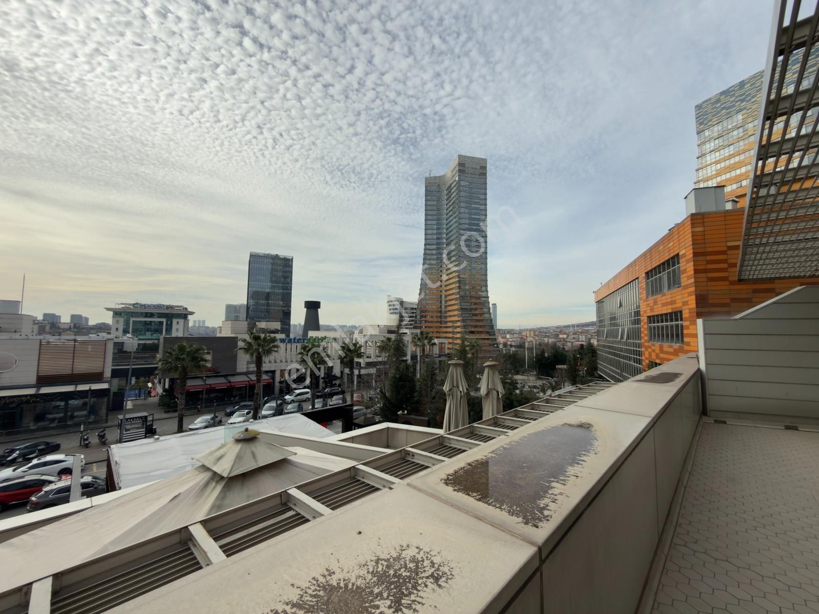 Ataşehir Varyap G Blokta 350m2 Kiralık Ofis Katı - Görsel 12