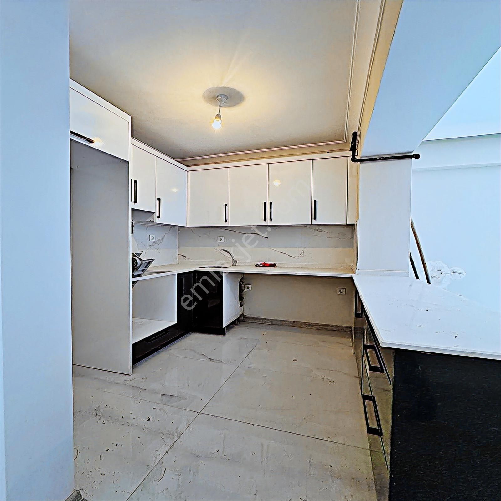 Beylikdüzü Yakuplu Da Satılık 1+1 Bahçeli Geniş Sıfır Daire - Görsel 12