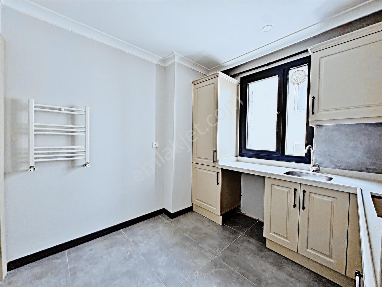 Beylikdüzü Yakuplu Da Satılık Sıfır 2+1 Arakat Geniş Daire - Görsel 2