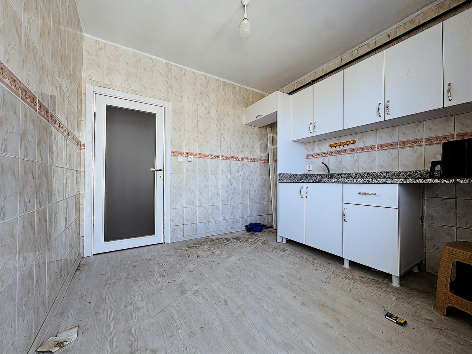 Beylikdüzü Yakuplu Da Satılık 3+1 Yatırımlık Kelepir Daire - Görsel 14