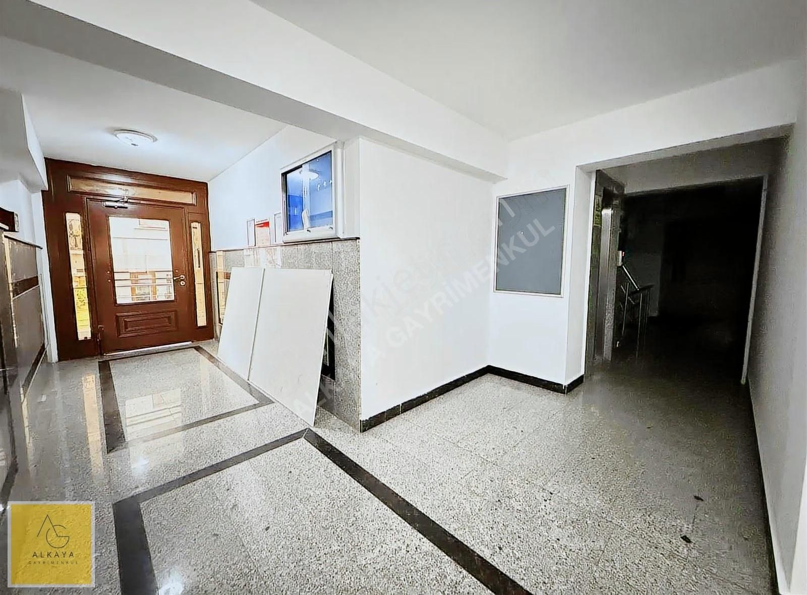 Maltepe Girne'de Satılık 2+1 Daire - 80m² - Görsel 5