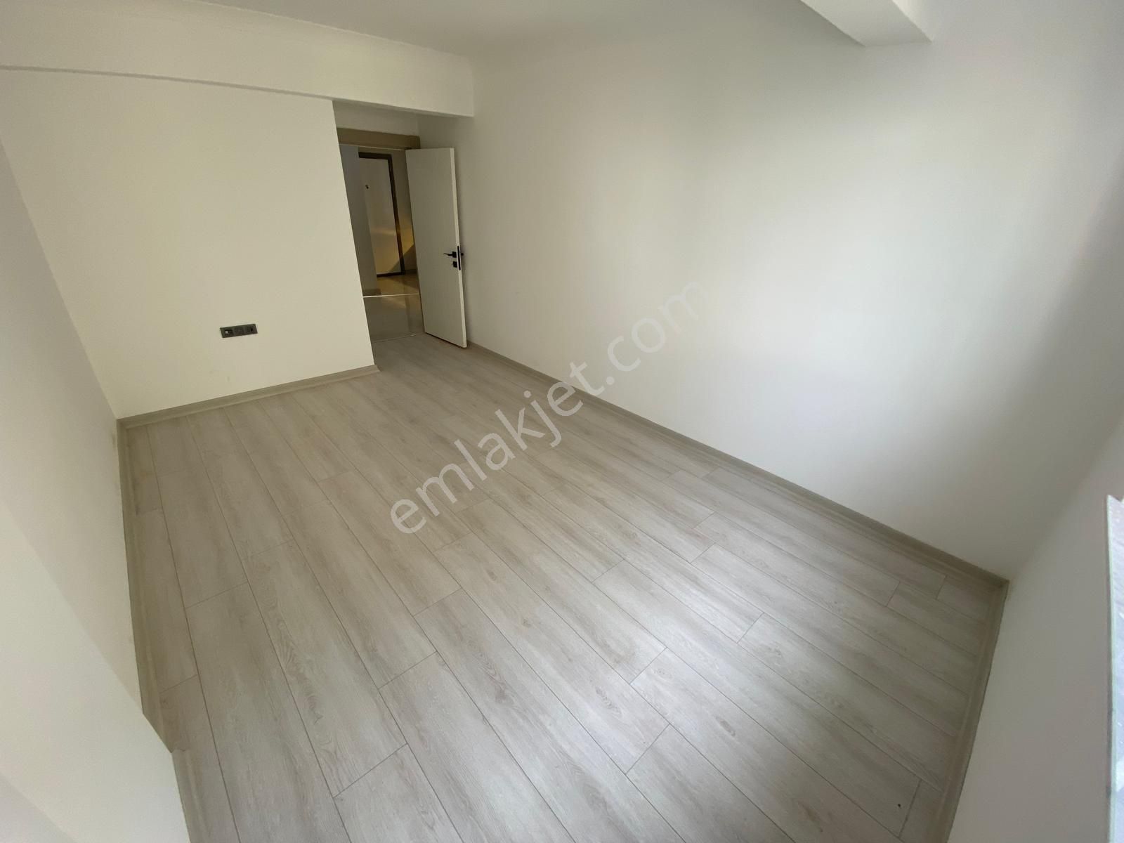 Yılmaz Gayrimenkul'den Pınarbaşı Mah 3+1 Arakat Asansörlü Ön Cephe 6600 Pazarlıklı - Görsel 21