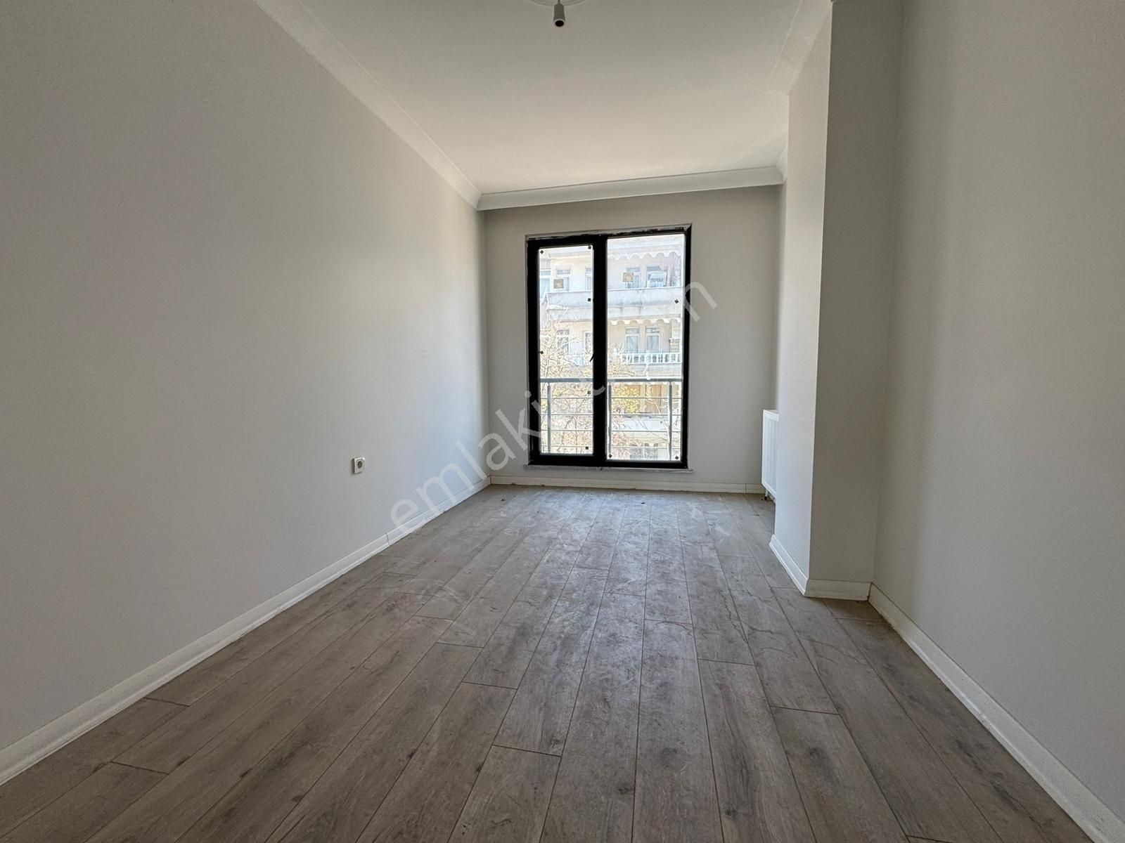 Beylikdüzü Yakuplu Da Satılık 3+1 Arakat Metrobüse Yürüme 10 Dk - Görsel 28