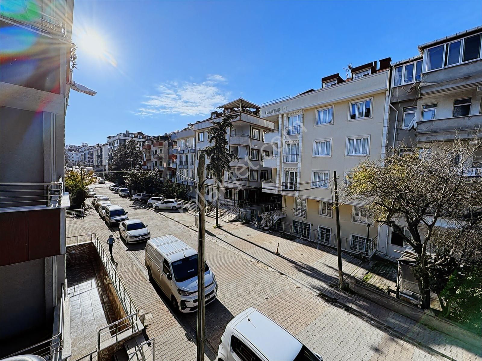 Beylikdüzü Yakuplu Da Satılık 3+1 Arakat Metrobüse Yürüme 10 Dk - Görsel 2