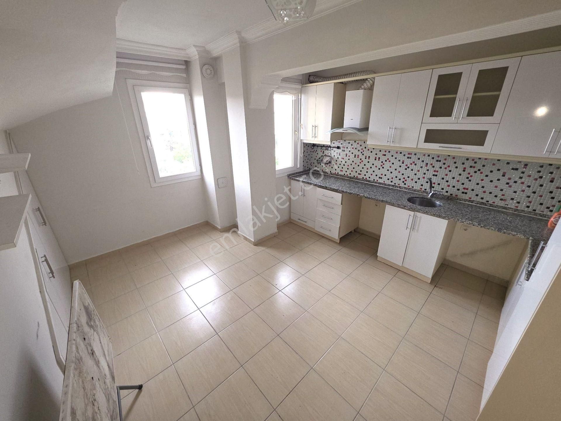 Goldhouse Dan Satılık Pazaryeri Mahallesinde Merkezi Konum Ayrı Mutfak 3+1 Dubleks Daire - Görsel 11