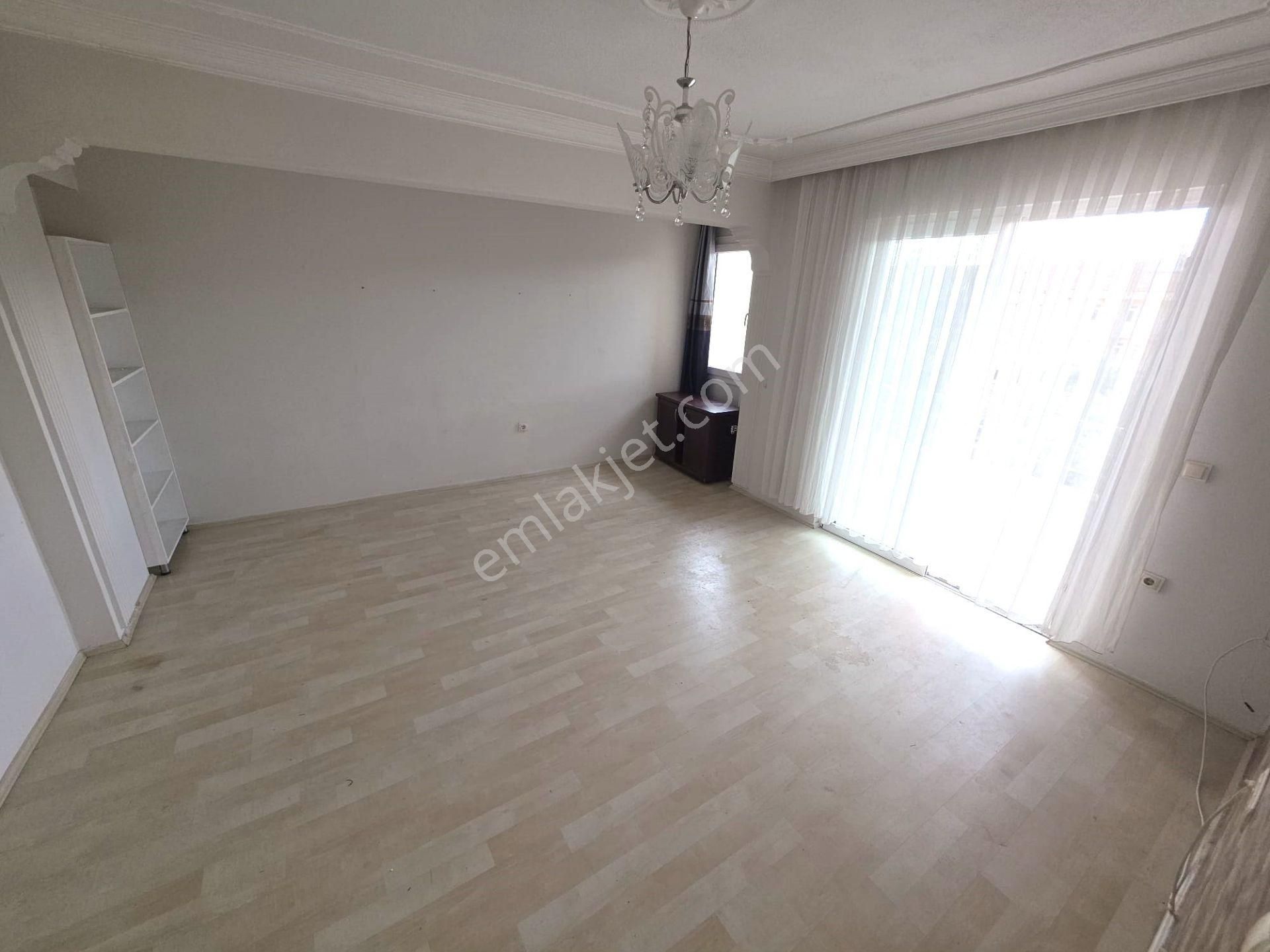 Goldhouse Dan Satılık Pazaryeri Mahallesinde Merkezi Konum Ayrı Mutfak 3+1 Dubleks Daire - Görsel 4