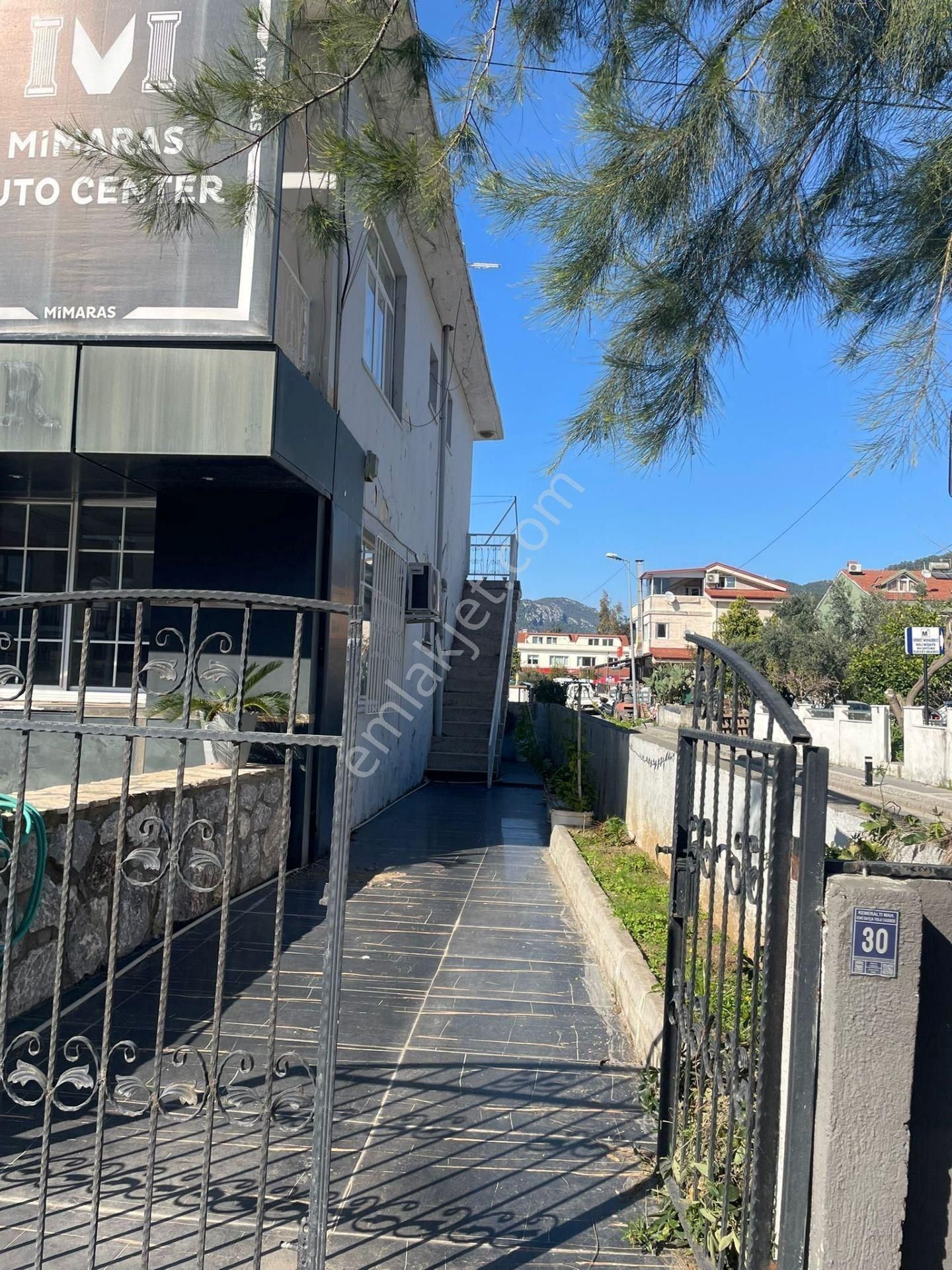 Marmaris Merkezde Ana Yolda Konut Yada İş Yerine Uygun Kiralık - Görsel 2