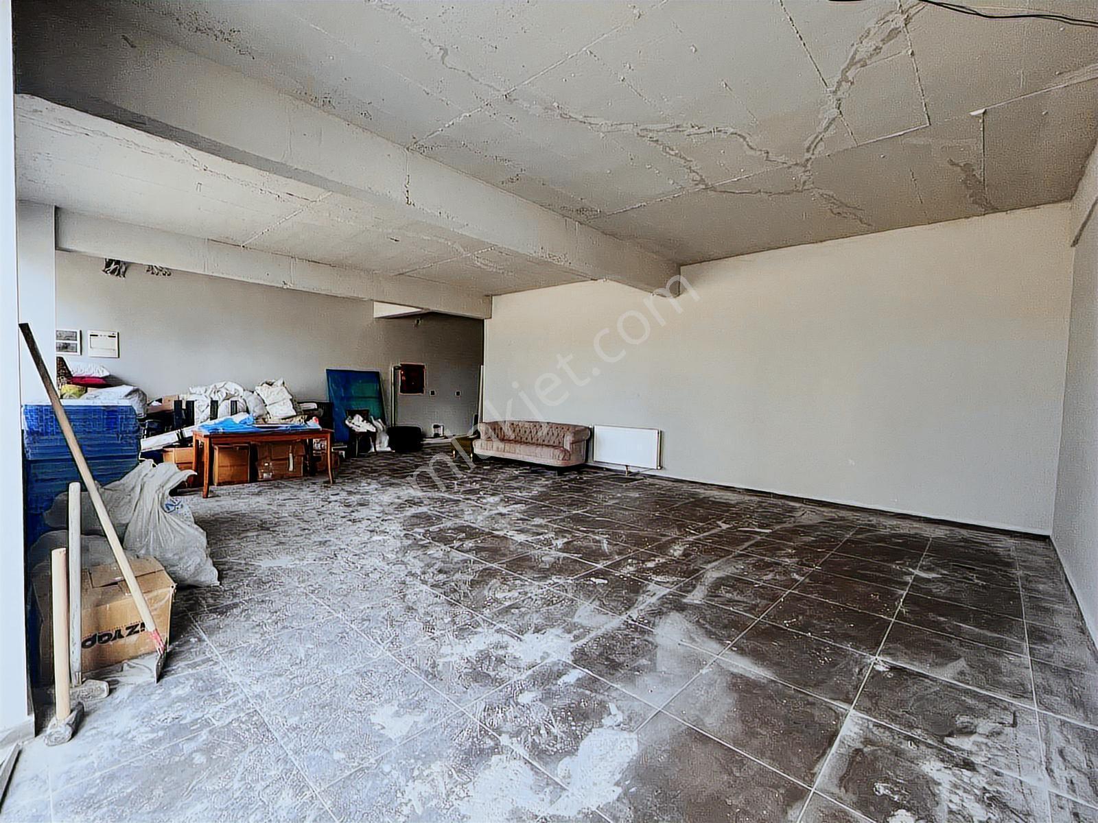 Cska Gayrimenkul'den Karakavakta 90 M² Satılık Dükkan - Görsel 4