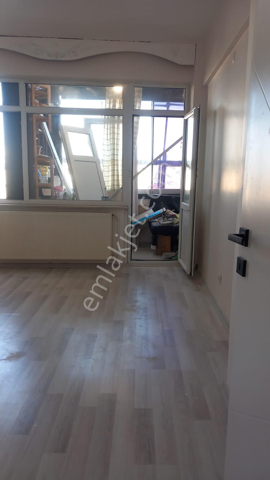 Kurtuluş Meydanda Binası Vede Dairesi Yenilenmiş Satılık 2+1 - Görsel 6