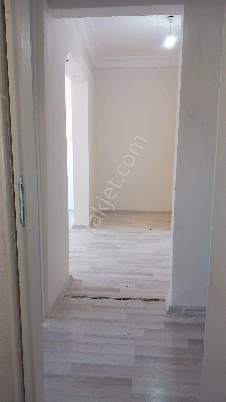 Kurtuluş Meydanda Binası Vede Dairesi Yenilenmiş Satılık 2+1 - Görsel 9