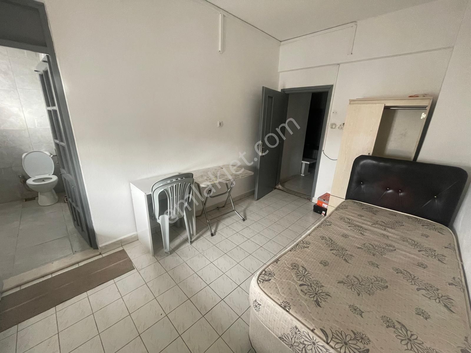 Ulusoy Caddesinde Katta Eşyalı Kiralık 1+0 - Görsel 8