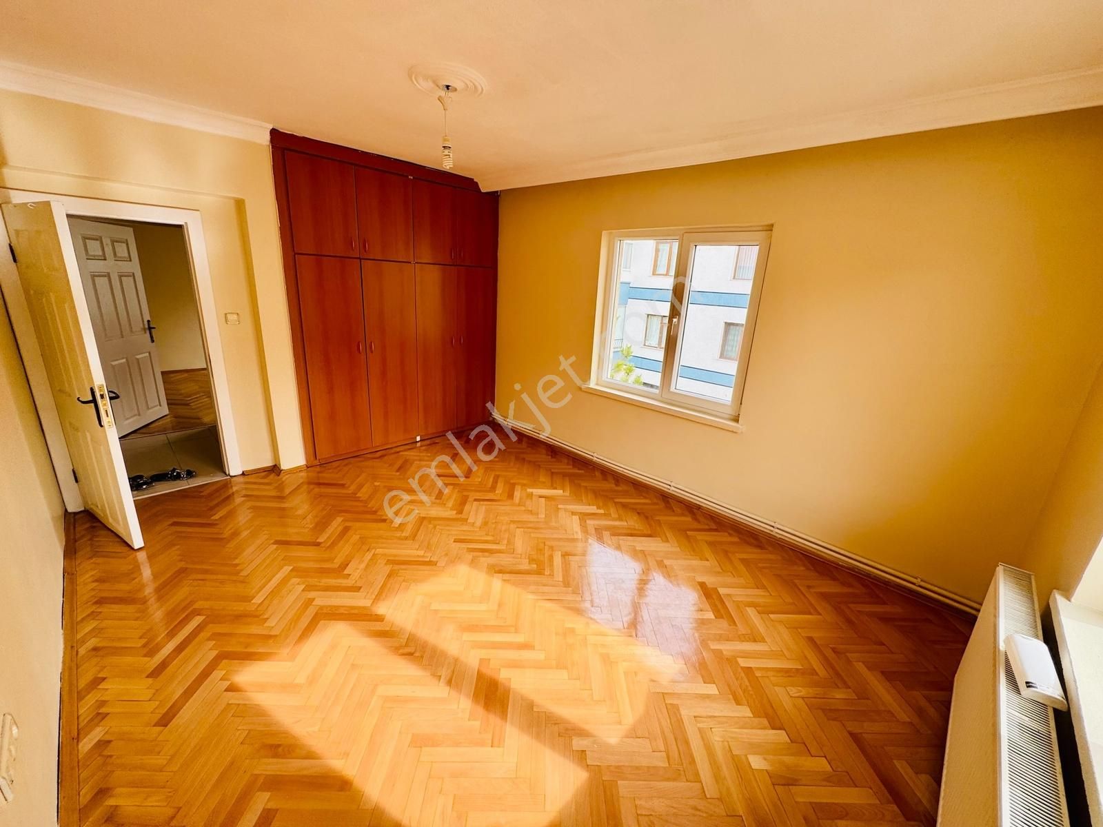 Gölbaşı Bahçelievler Güzel Konum Kiralık 3+1 Son Kat Daire - Görsel 25