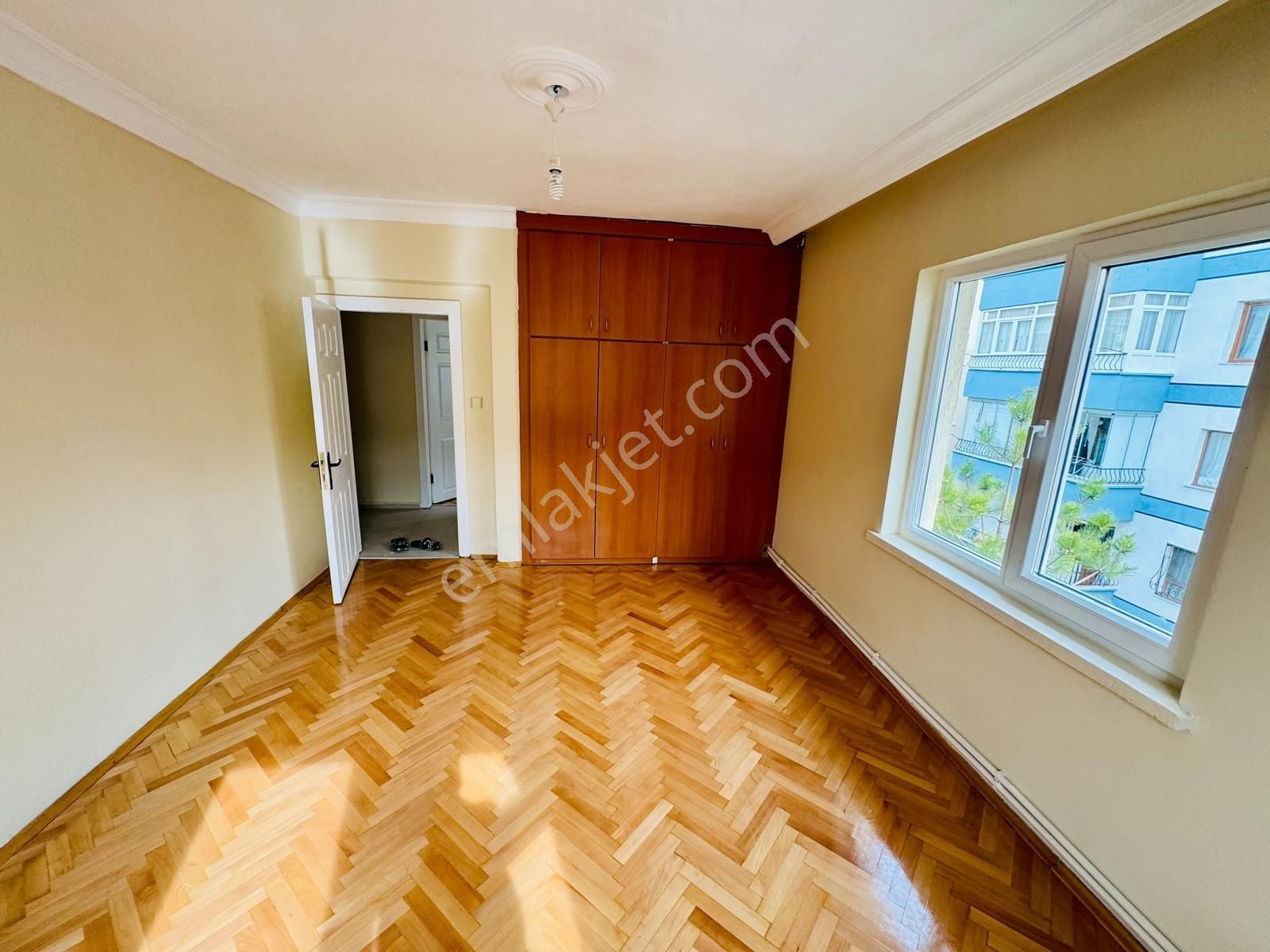 Gölbaşı Bahçelievler Güzel Konum Kiralık 3+1 Son Kat Daire - Görsel 24