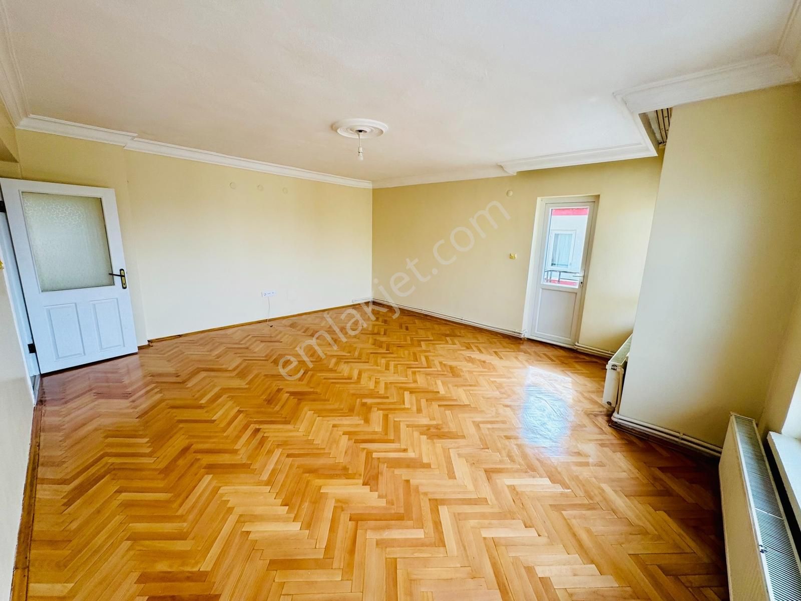 Gölbaşı Bahçelievler Güzel Konum Kiralık 3+1 Son Kat Daire - Görsel 12