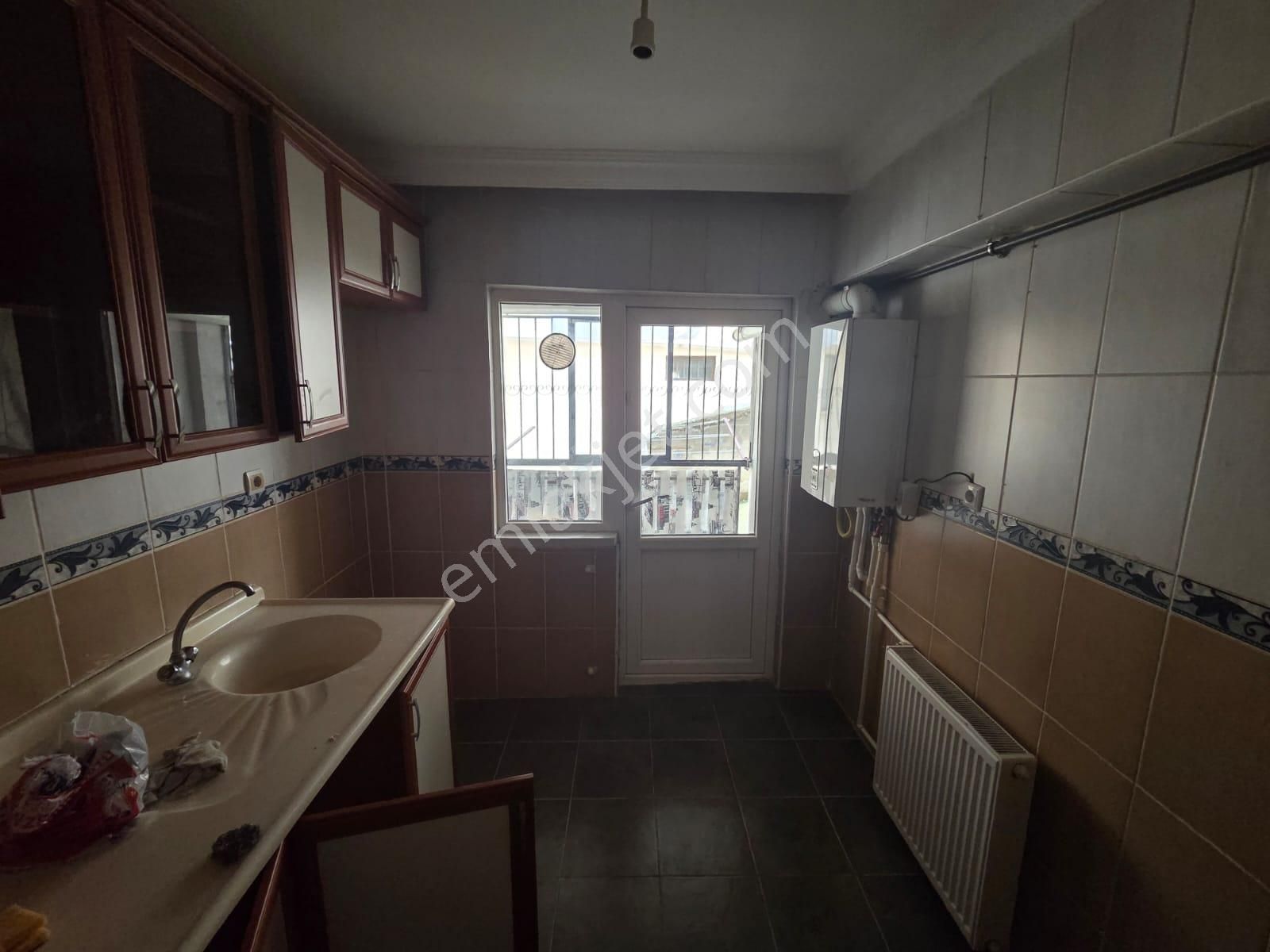 Topçu Mahallesi’nde Merkezi Konumda, 14. Cadde Yakını Kiralık 2+1 Daire - Görsel 25