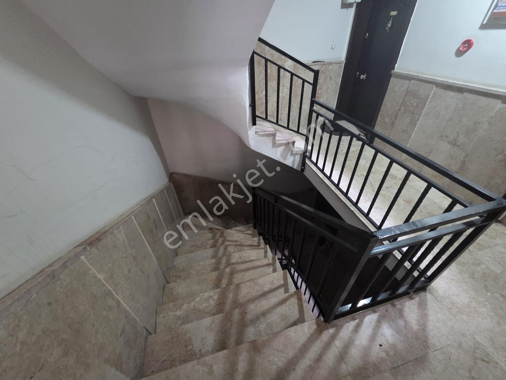 Topçu Mahallesi’nde Merkezi Konumda, 14. Cadde Yakını Kiralık 2+1 Daire - Görsel 5