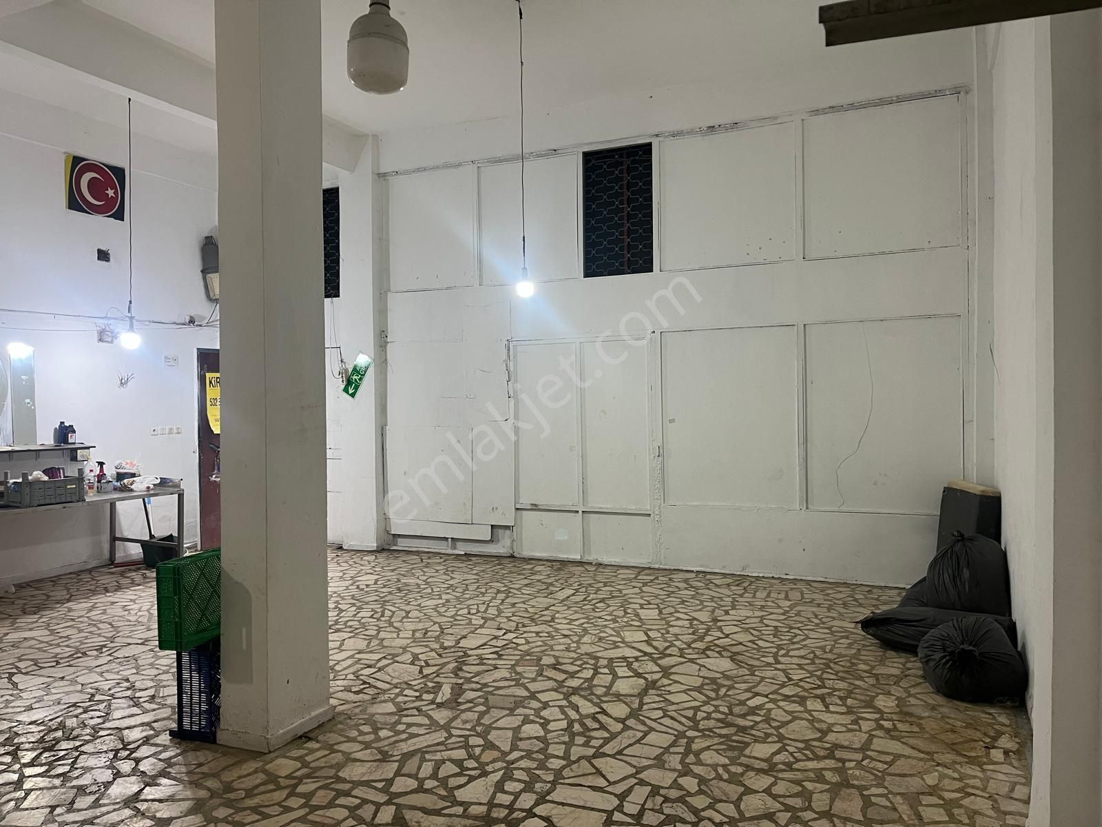 Ataşehir Yenisahra Mahallesi Ana Cadde Üstü Düz Giriş 150m2 Tavan Yüksekliği 4.5m2 Kiralık Dükkan - Görsel 6